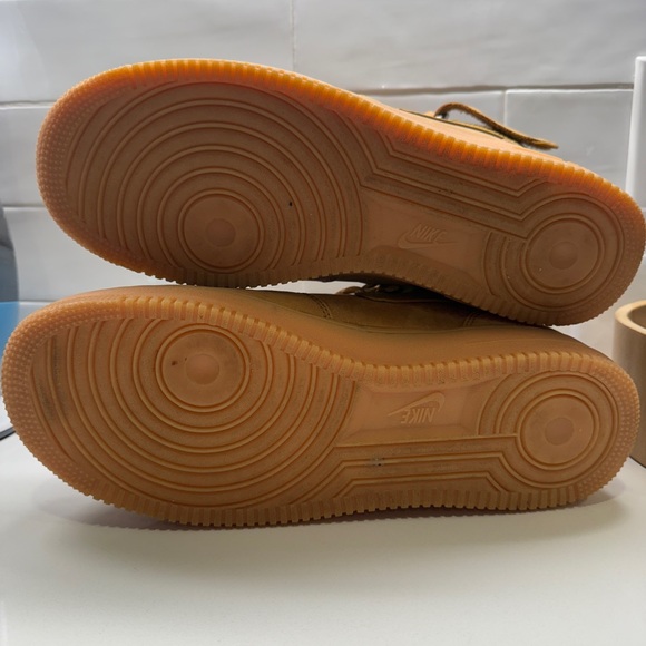 Nike Air Force 1 High Wheat Size 11.5 - Picture 4 of 4